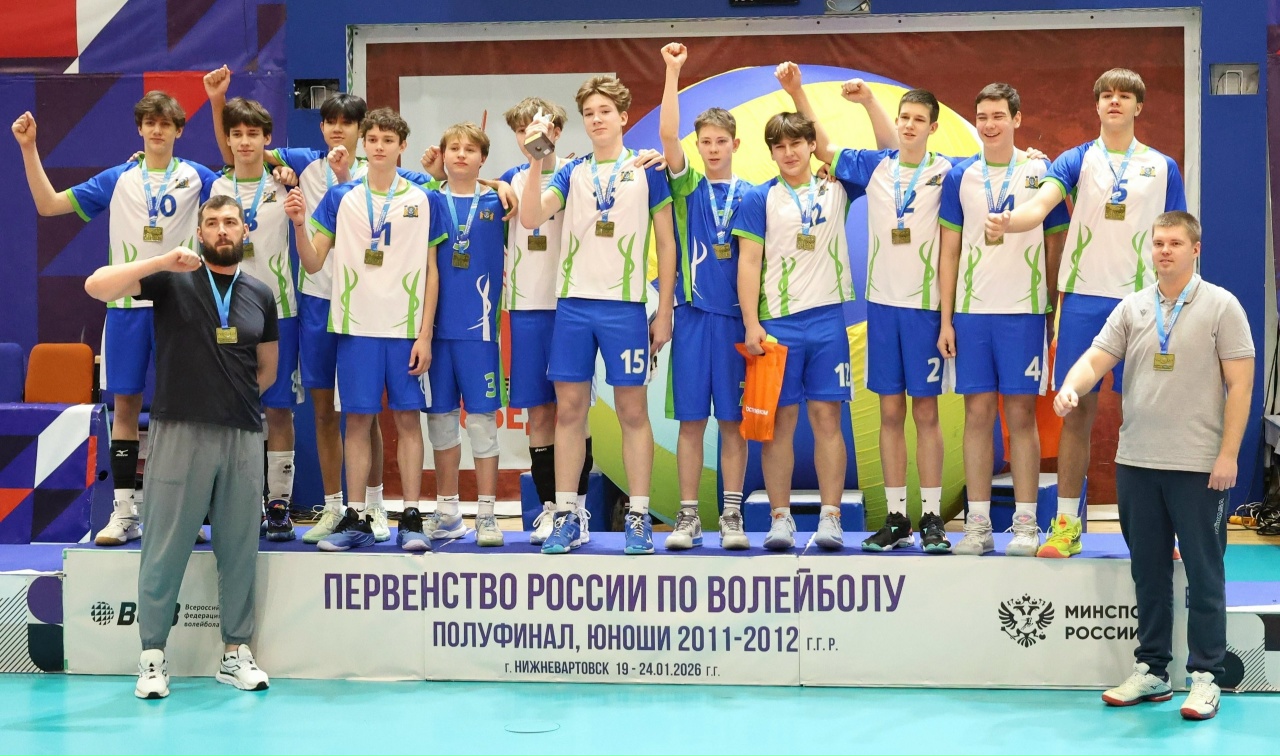 на пьедестале